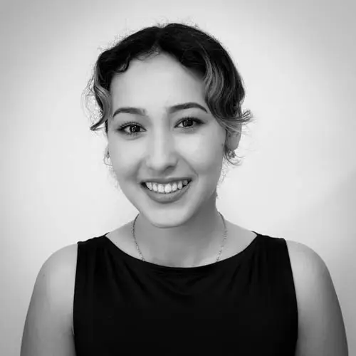 Atena Gholizadeh